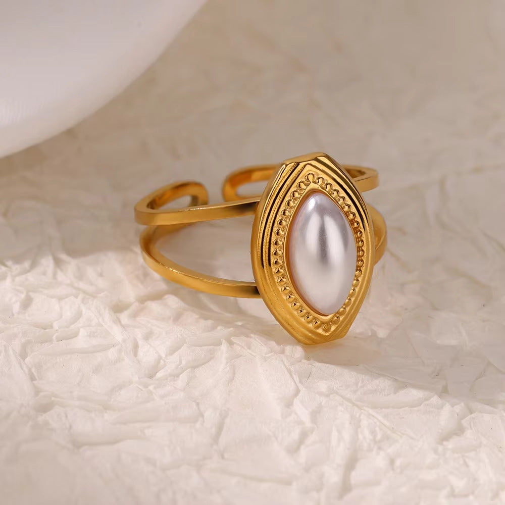 Vintage Court Style Stainless Steel Love Heart-shaped Ring